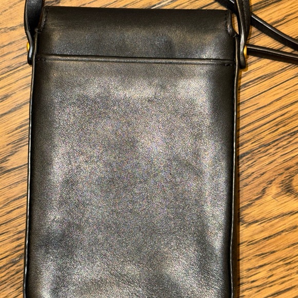 Tory Burch phone size crossbody. Great condition. - Picture 5 of 9